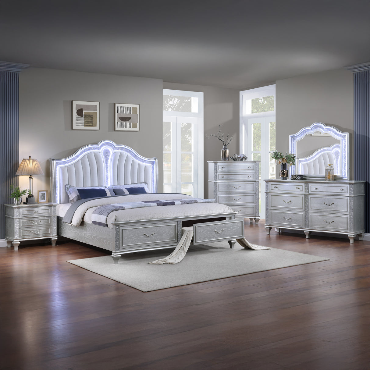 Mystic Queen 5 Pc Bedroom Set in Silver
