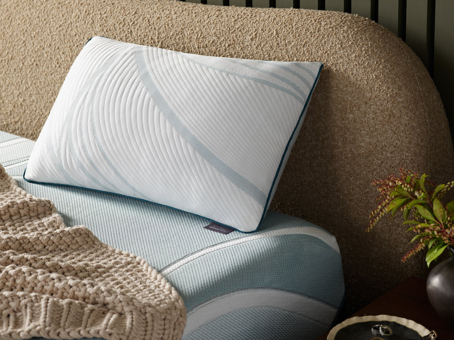 Pillows & Bedding