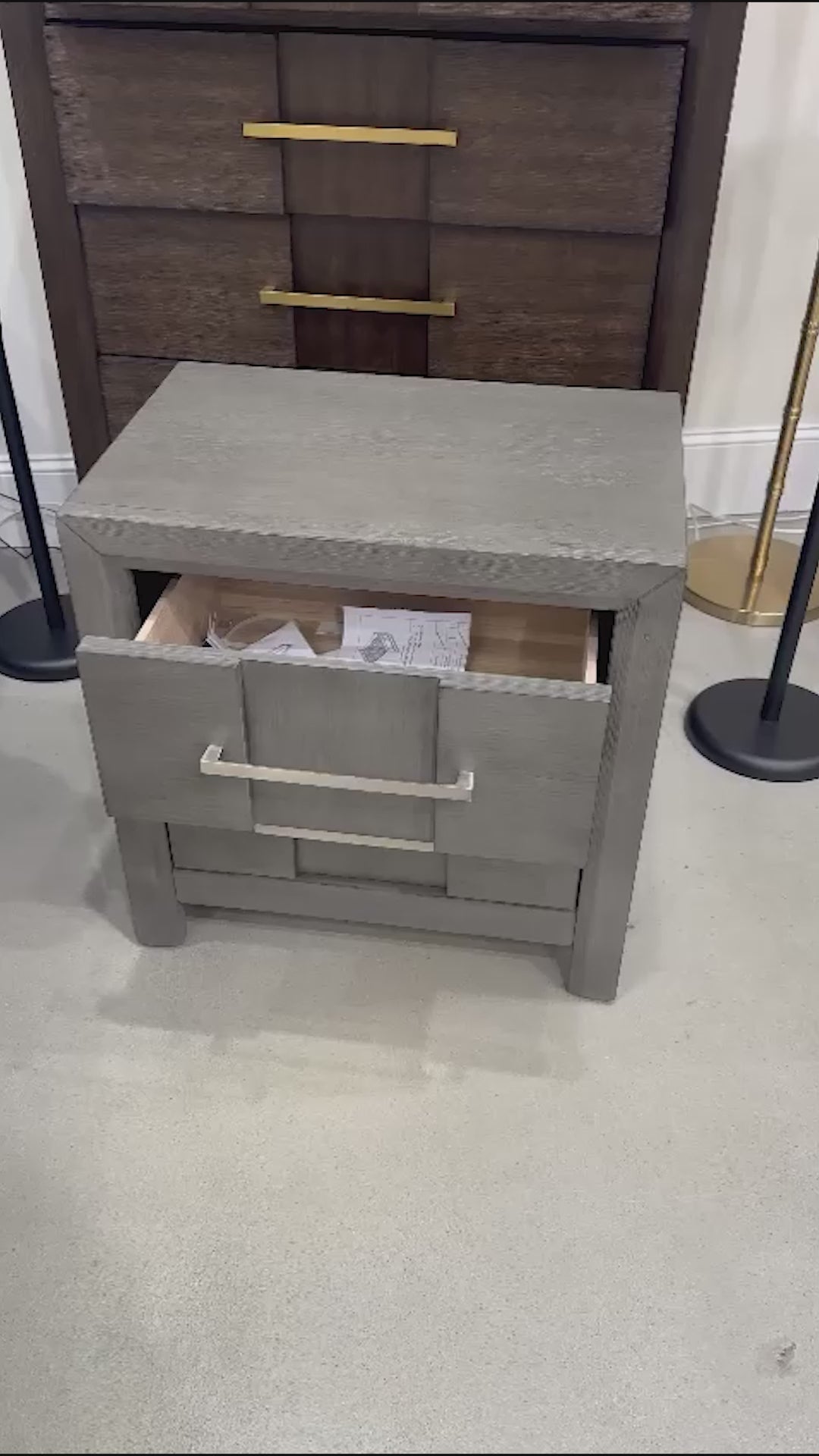 Kenzo King 5 Pc Bedroom Set in Gray